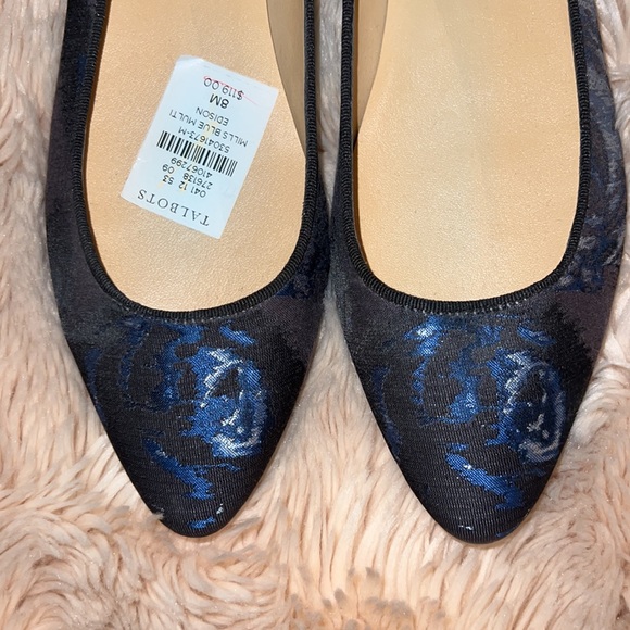 Talbots flats - Picture 2 of 7